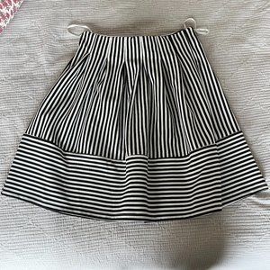 She + Sky Black and White striped skirt (L)